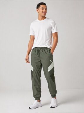 Puma Olive Green Track Joggers Men’s Lightweight Windbreaker Athletic Pants